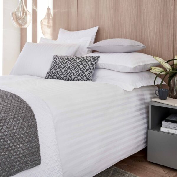 PeacockHotel-Alto-2-white Alto Duvet Cover Set 2 Luxurious Colours