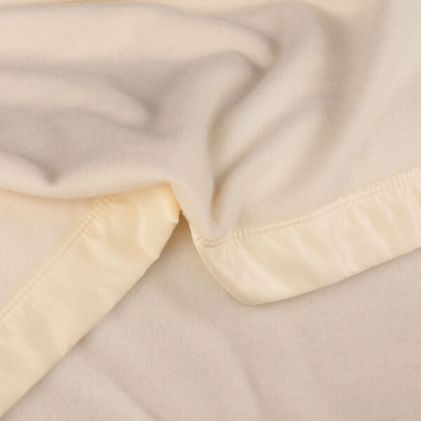 wool-cotton-blended-solid-blanket-cream Wool and Cotton Blended Solid Blanket