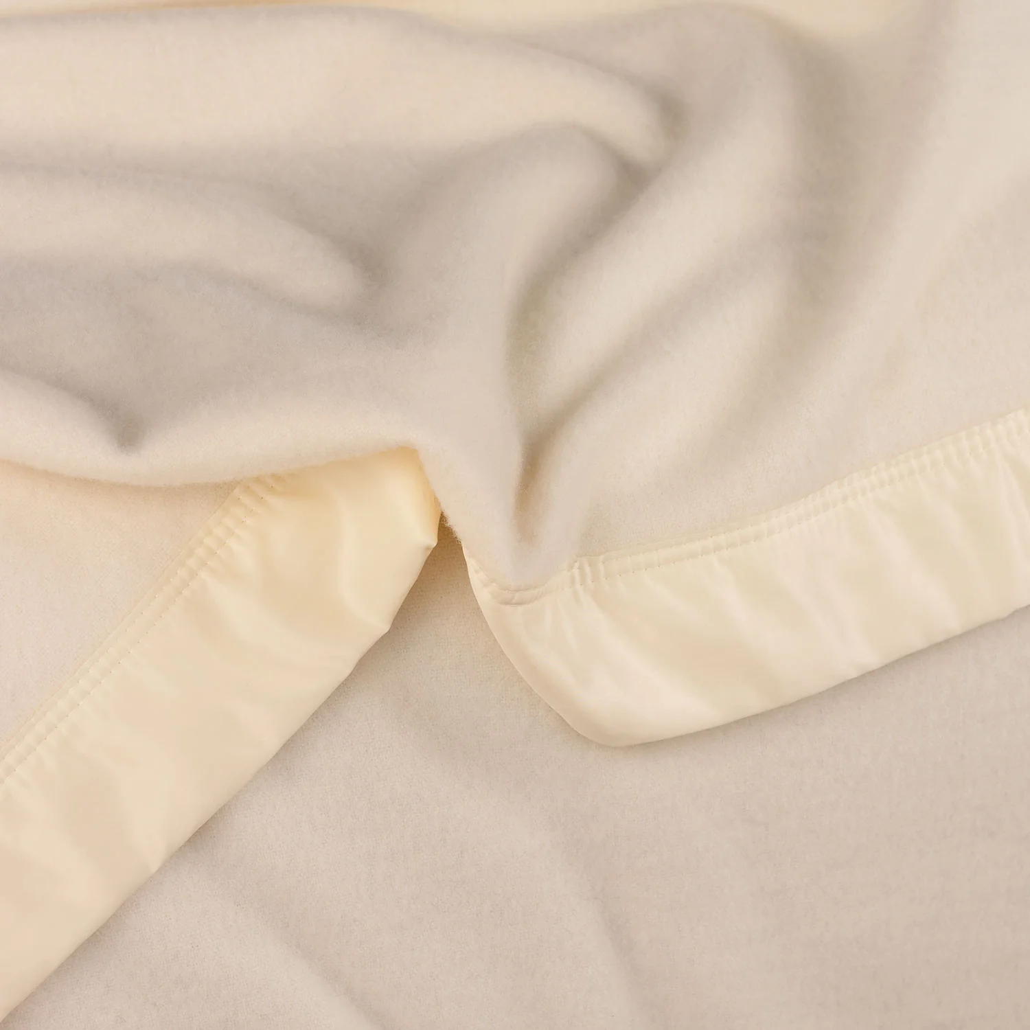Wool and Cotton Blended Solid Blanket